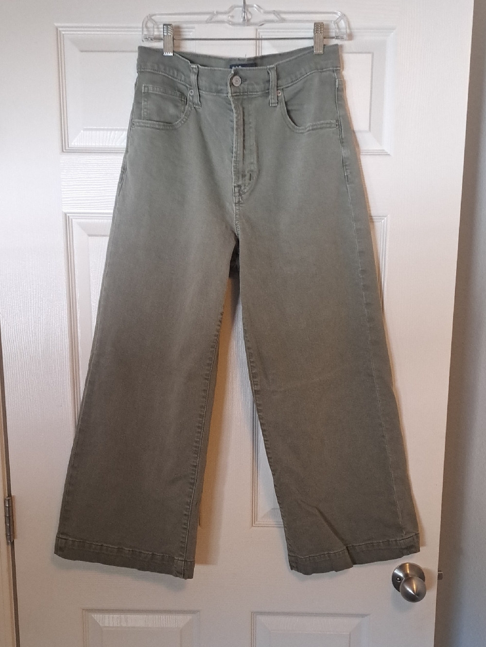 GAP Factory Wide Leg Pants in Olive Green